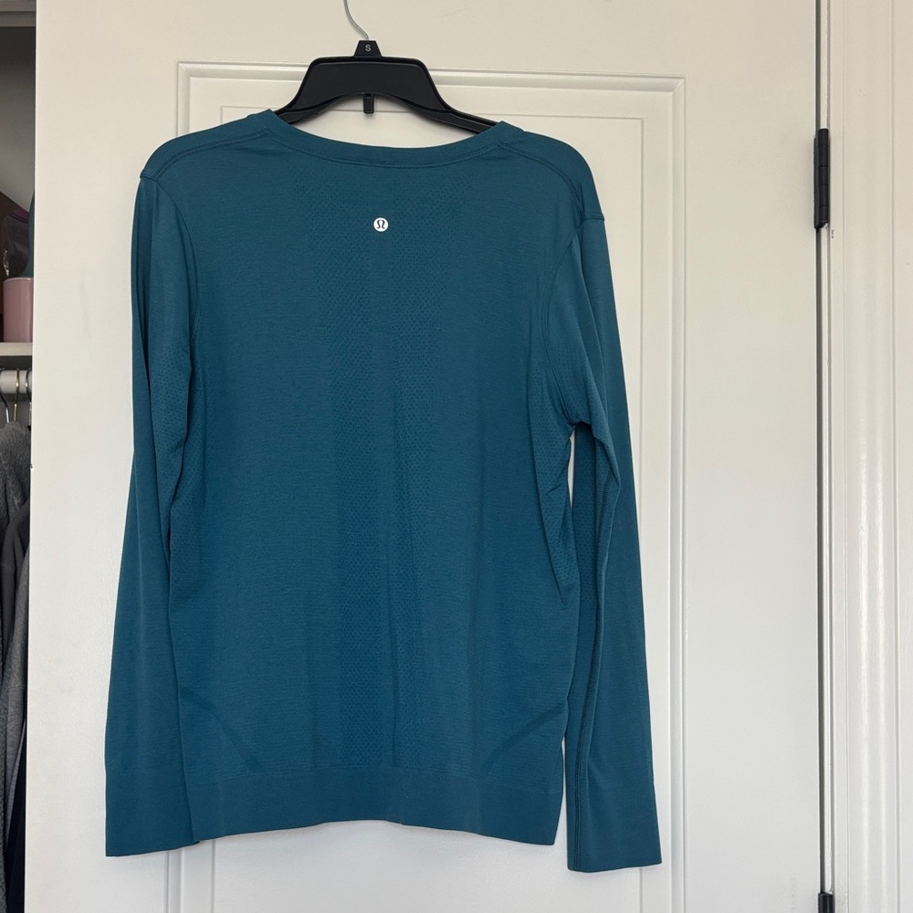 lululemon athletica Teal Long Sleeve Top